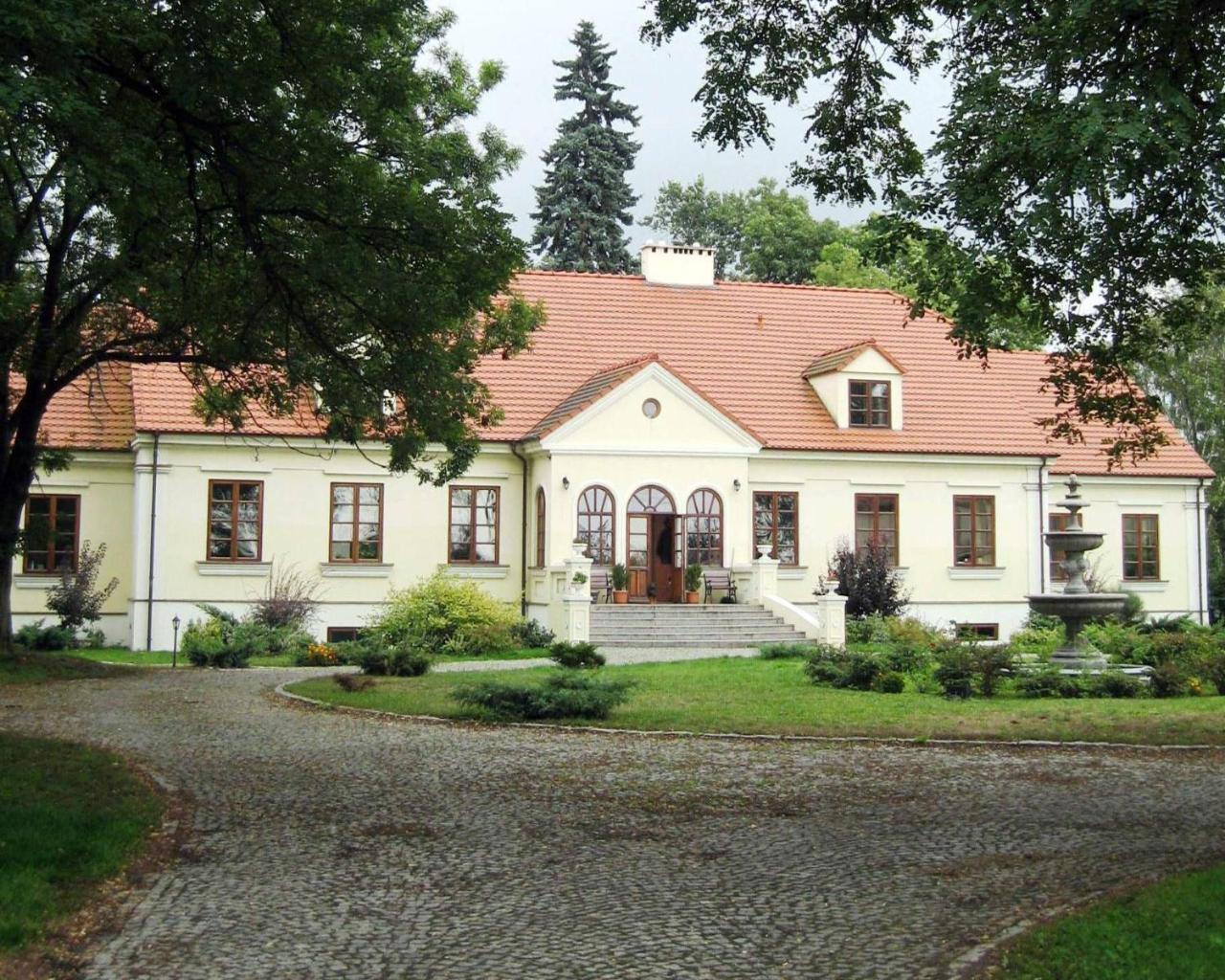 Gospodarstwo Agroturystyczne Dworek Janowicki Kazimierzewo Bagian luar foto